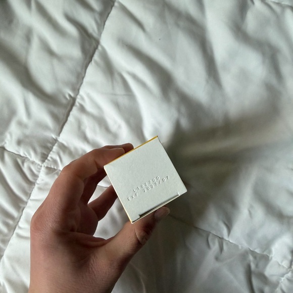 Kiehl's Yellow UV Serum SPF 50+ Facial Sunscreen BRAND NEW NWT - Picture 3 of 3